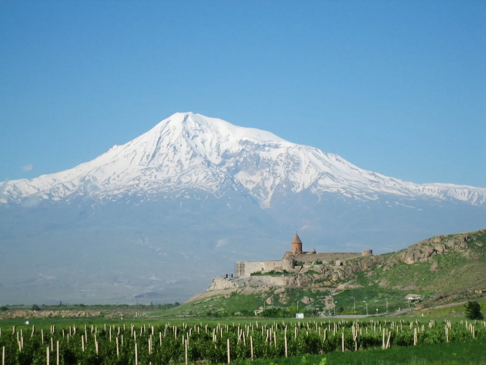 Kloster Khor Vhirap und Ararat (5140 m)