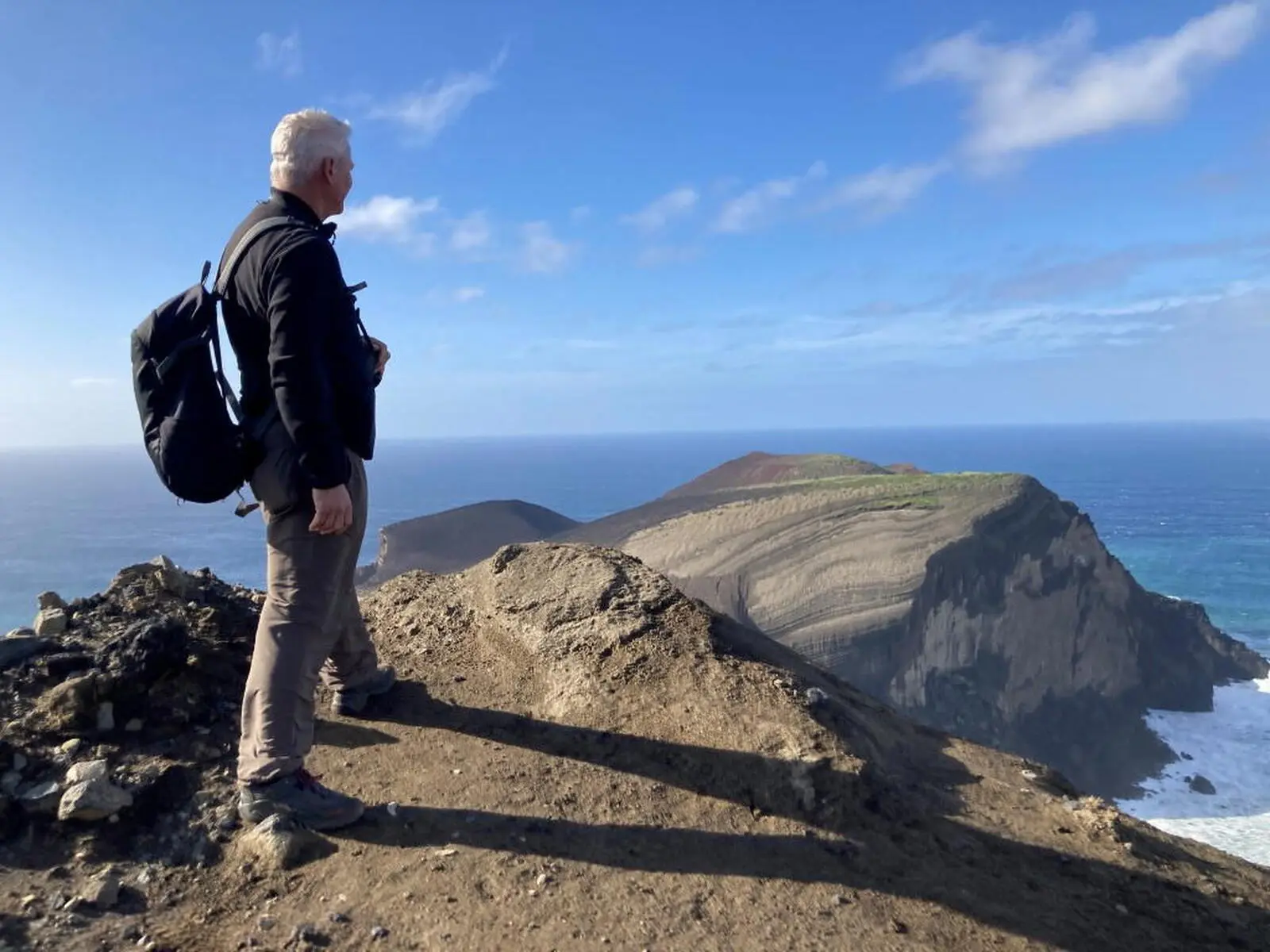 Auf den Spuren des Vulkanismus sind Sie am Capelinhos auf Faial unterwegs