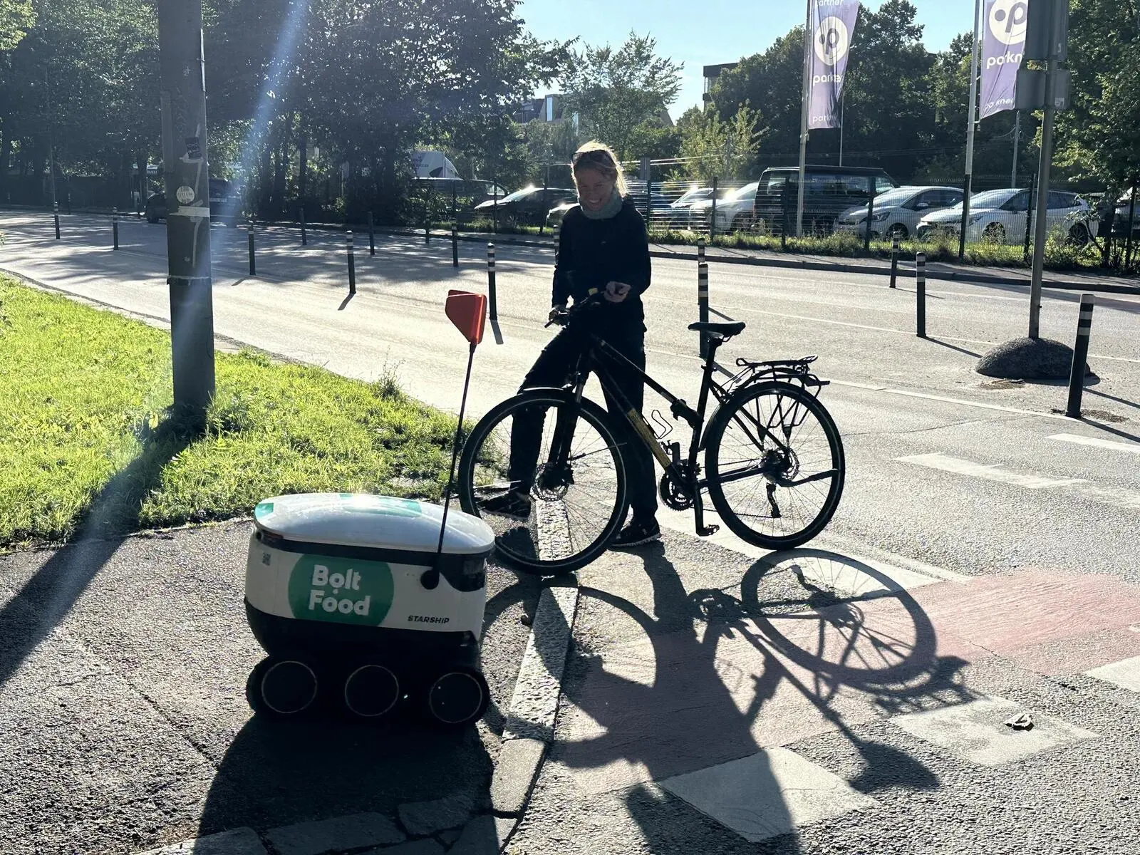 Roboter liefern Pizza in Tallinn - Moderne und Tradition sind Alltag