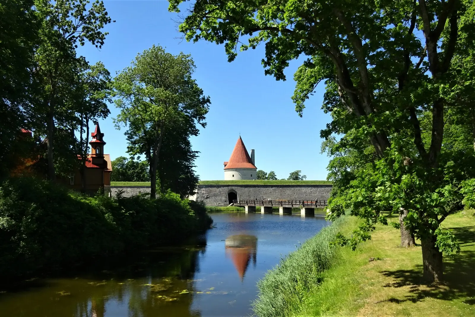 Kuressaare ist die einzige Stadt auf der größten estnischen Insel Saaremaa.