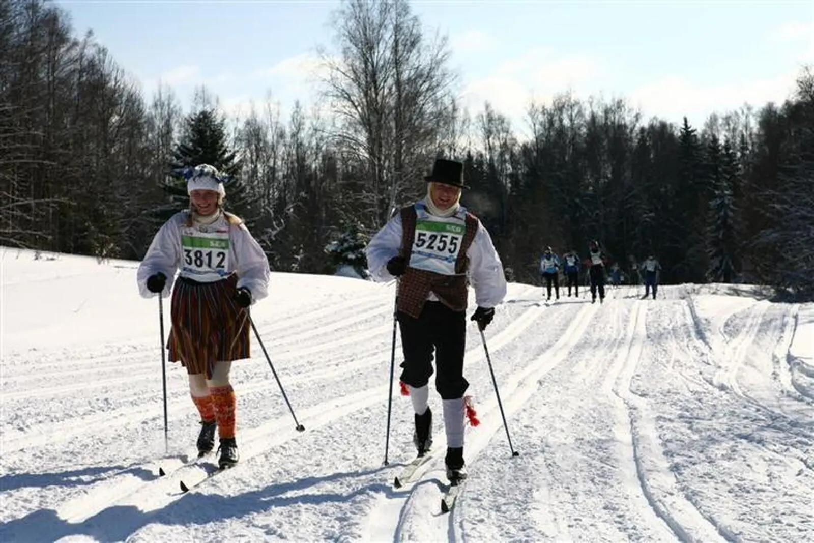 Der eine mags sportlicher, andere lieber im traditionellem Outfit