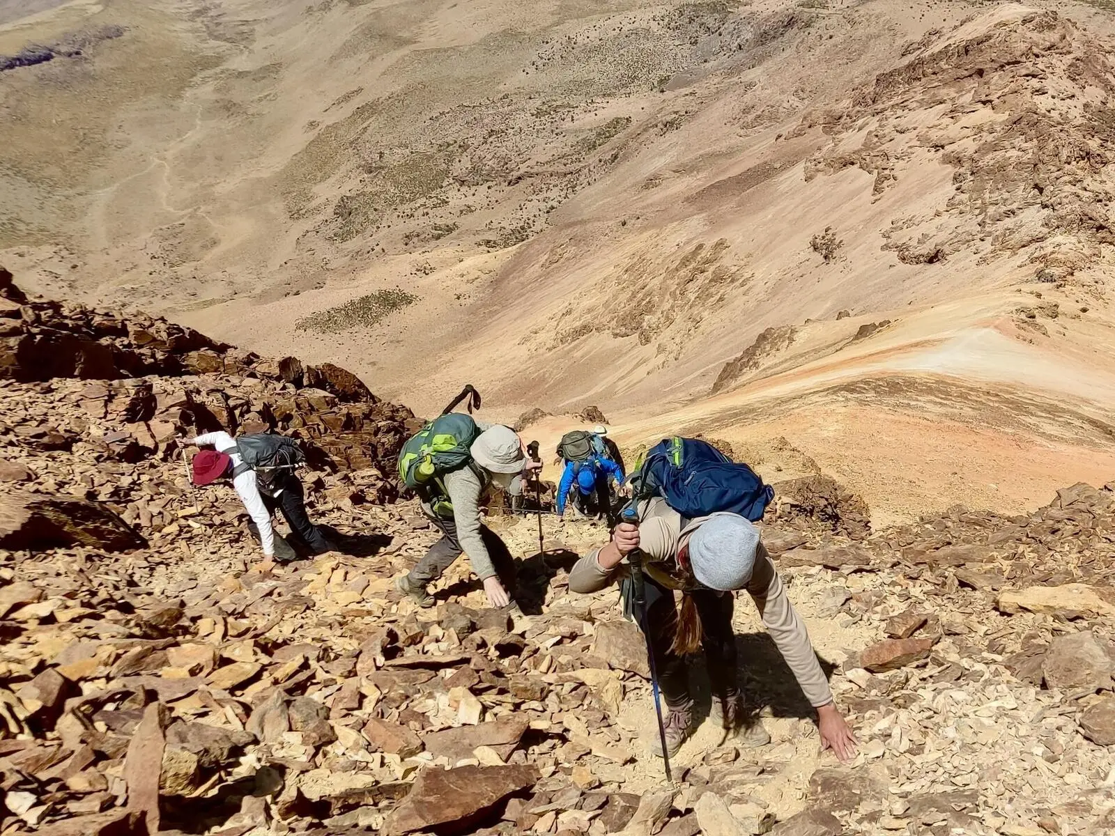 Auf dem Weg zum Gipfel des über 5.000 Meter hohen Tunupa Vulkans