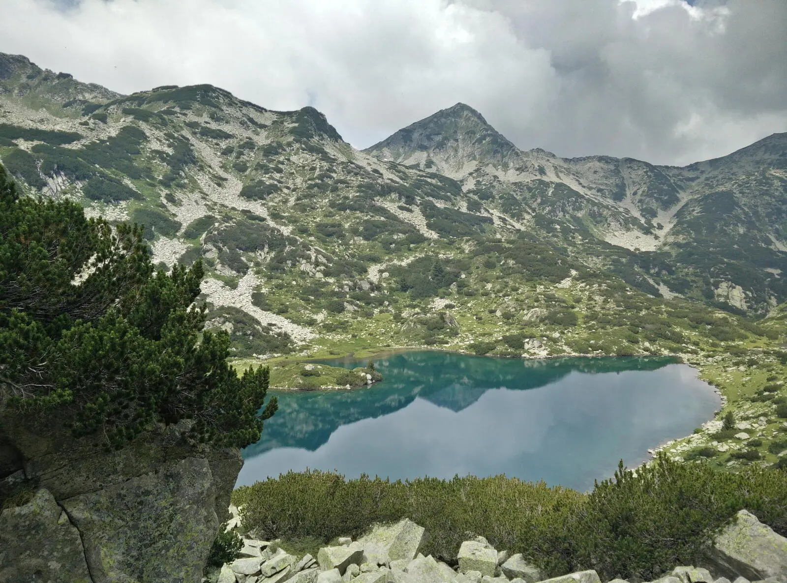 Im Pirin-Gebirge erleben Sie ein 3-tägiges Hüttentrekking