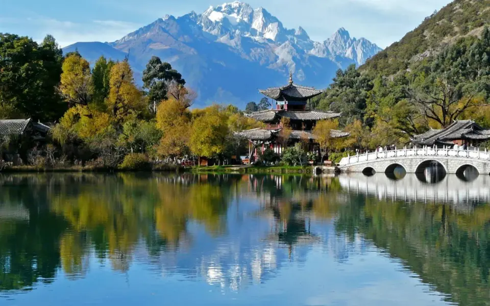 Auf heiligen Pfaden von Shangri-La zum Everest