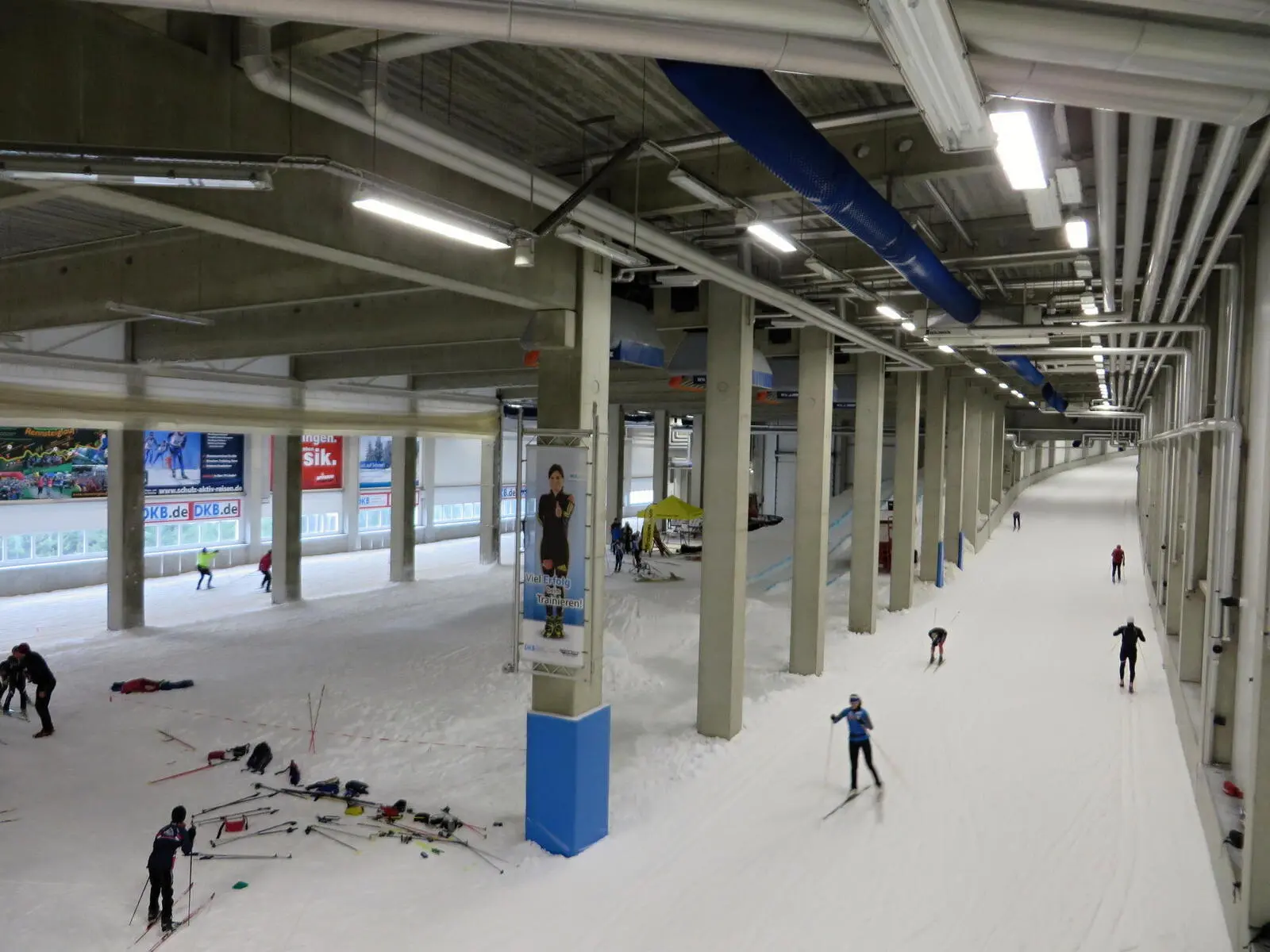 Ein knapp 2 km langer Rundkurs lässt alle Skifreunde auf ihre Kosten kommen