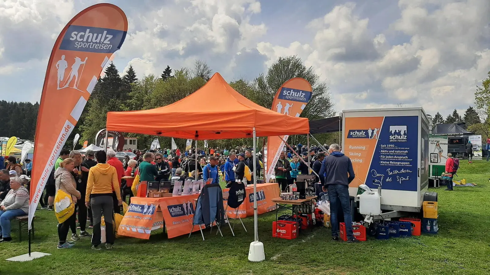 Unser Info- und Verpflegungsstand in unmittelbarer Zielnähe