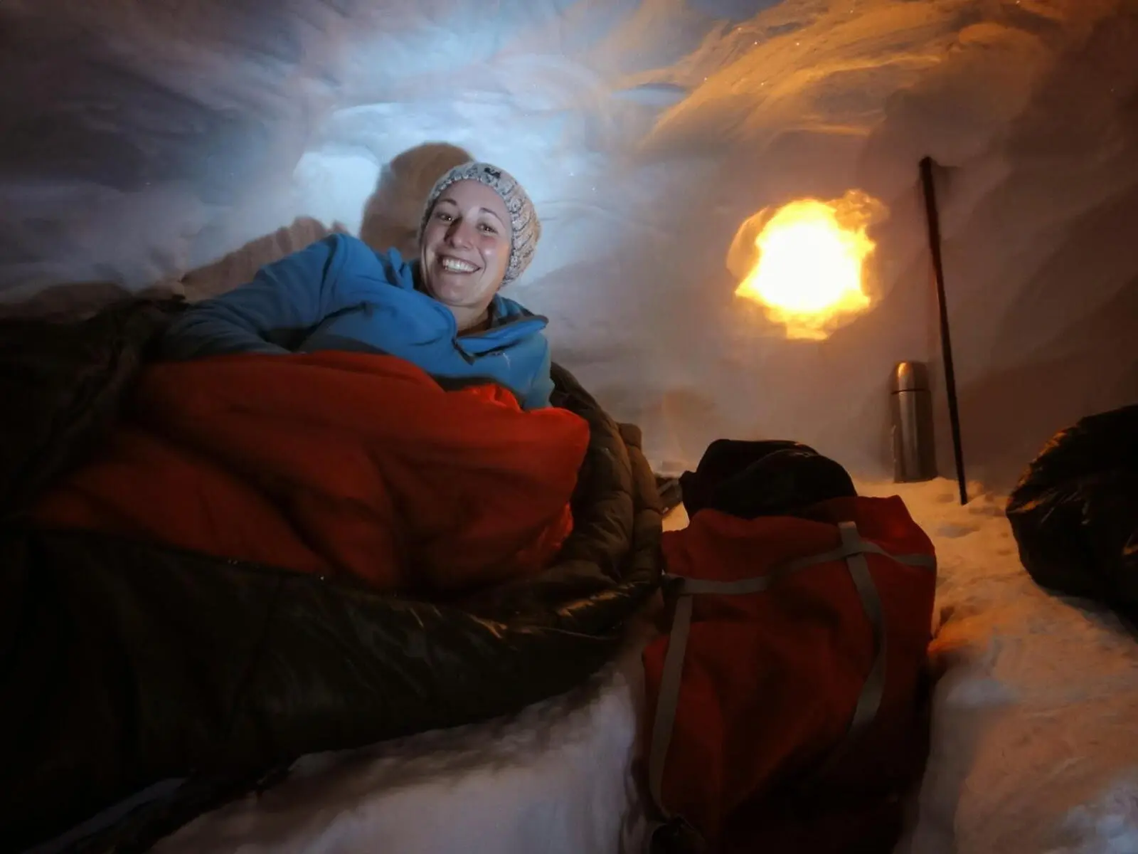 Wer möchte, übernachtet optional im selbstgebauten Iglu