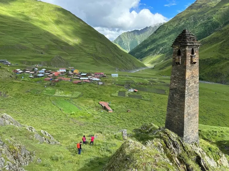 Wandern zwischen den alten Wehrtürmen Tuschetiens