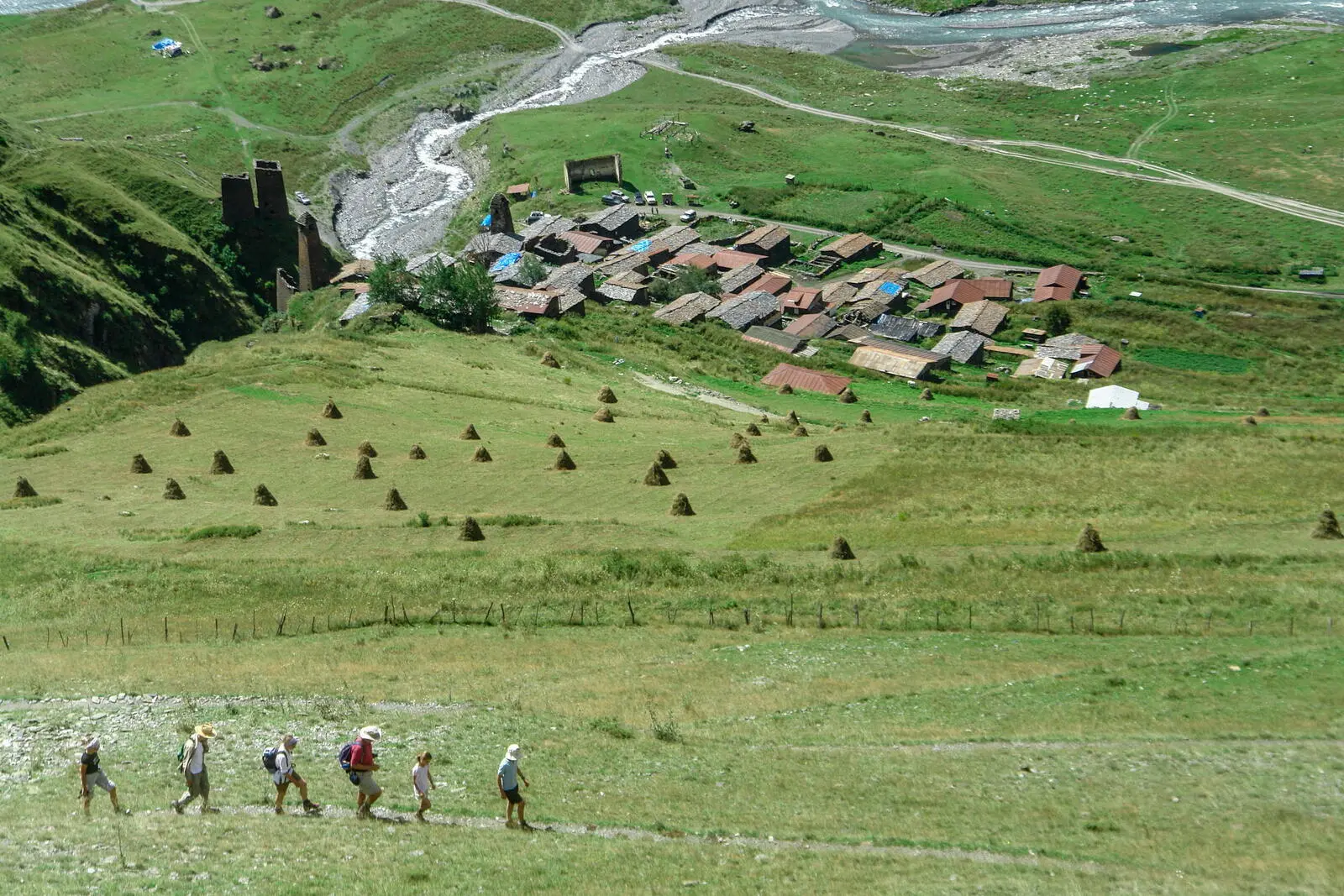 Wandern in einigen außergewöhnlichen Regionen Georgiens