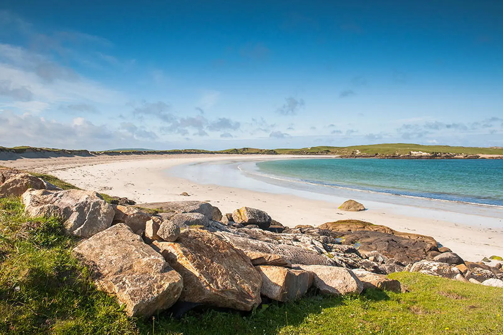 Der Strände in Connemara sind von außergewöhnlicher Schönheit: Sie besuchen den hufeisenförmige Dog's Bay Beach 