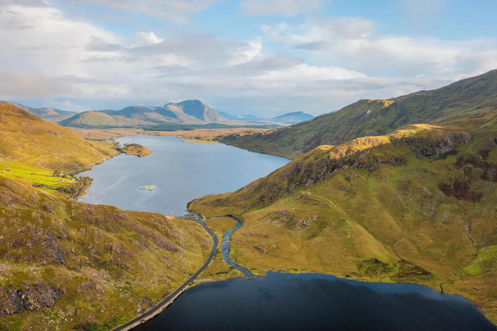 Lough Fee - das Hinterland Connemaras ist unberührt und voller mystischer Schönheit