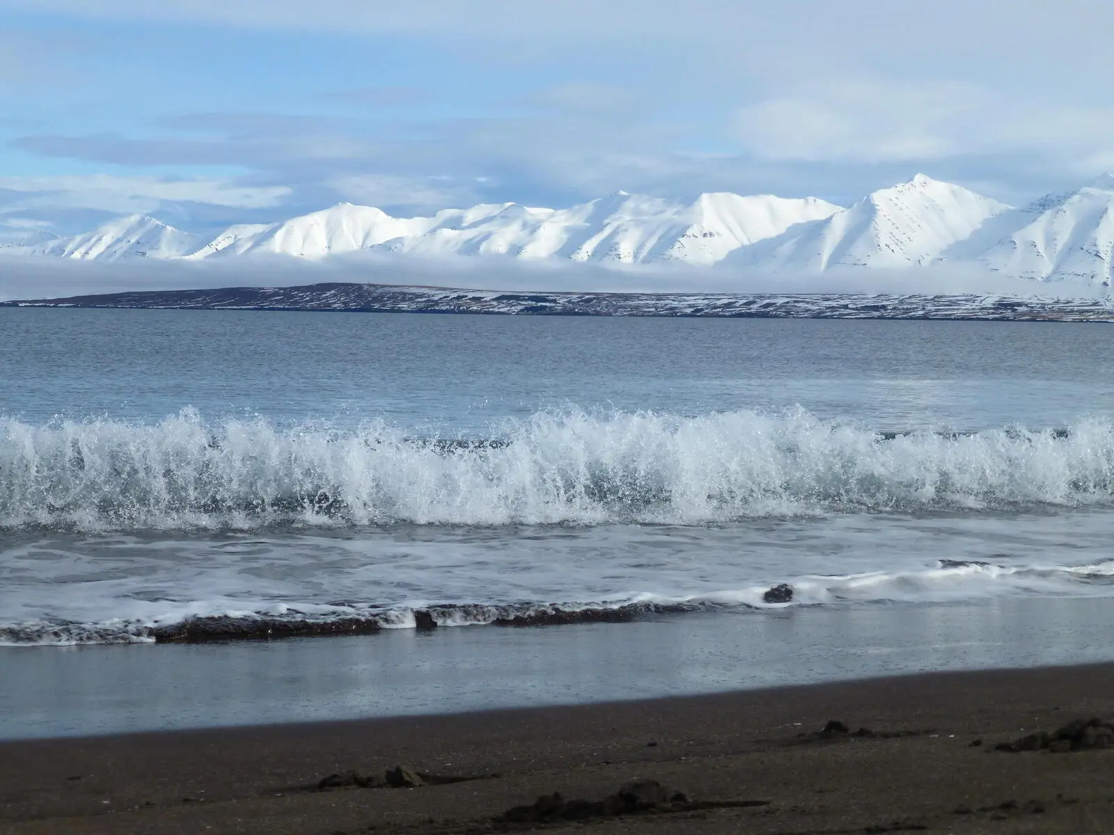 Blick zur Insel Hrísey