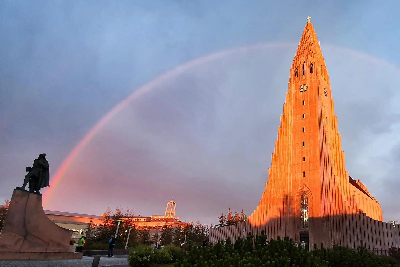 Unsere Unterkunft liegt nur wenige Meter von der Hallgrímskirkja entfernt
