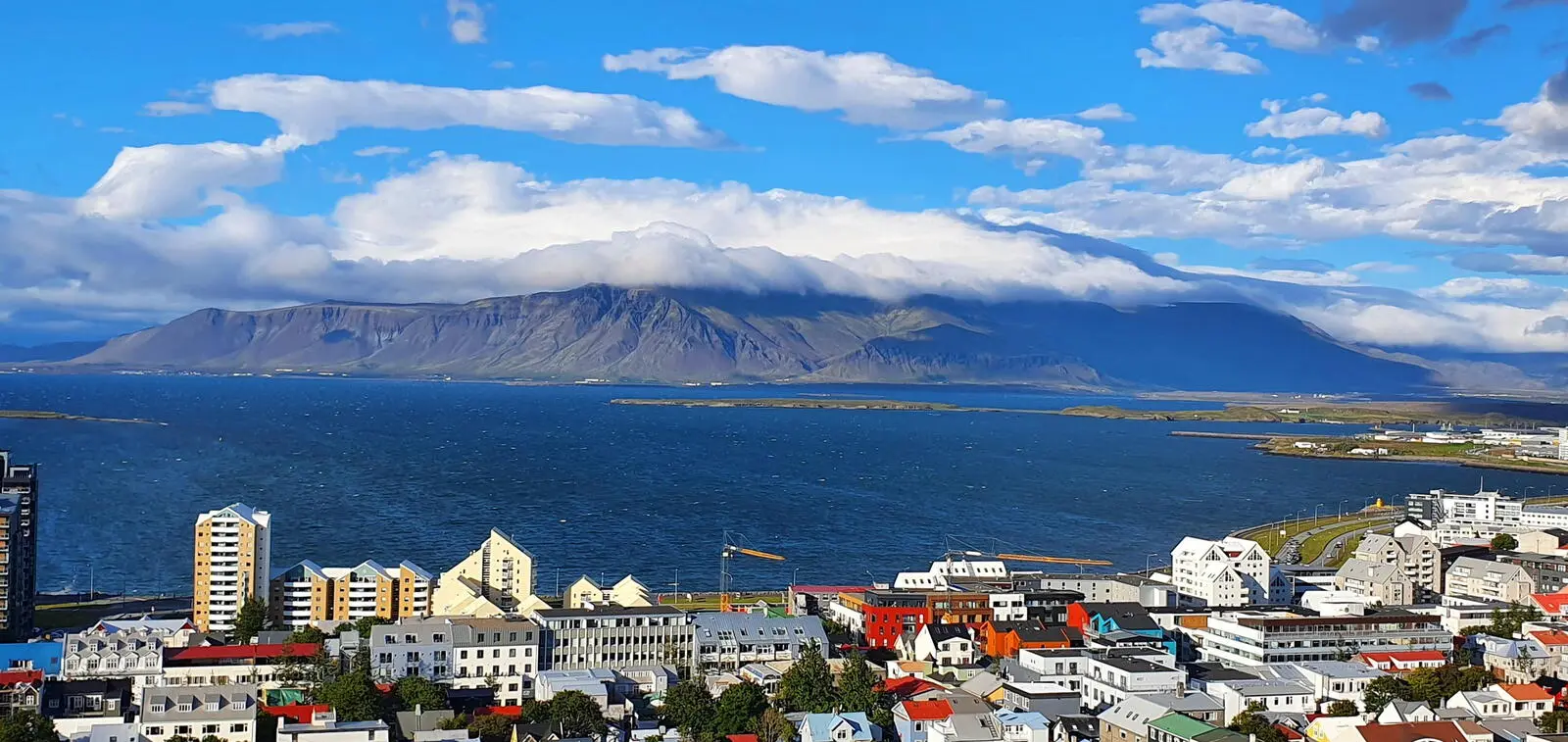 Ein Turmbesuch auf der Hallgrímskirkja verleiht einen genialen Überblick