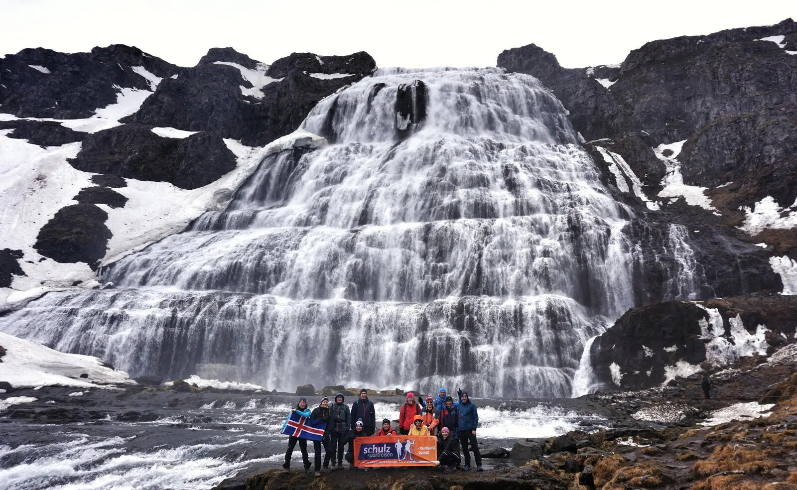 Teil unserer Entdeckungstour und König der Wasserfälle - der "Dynjandi"