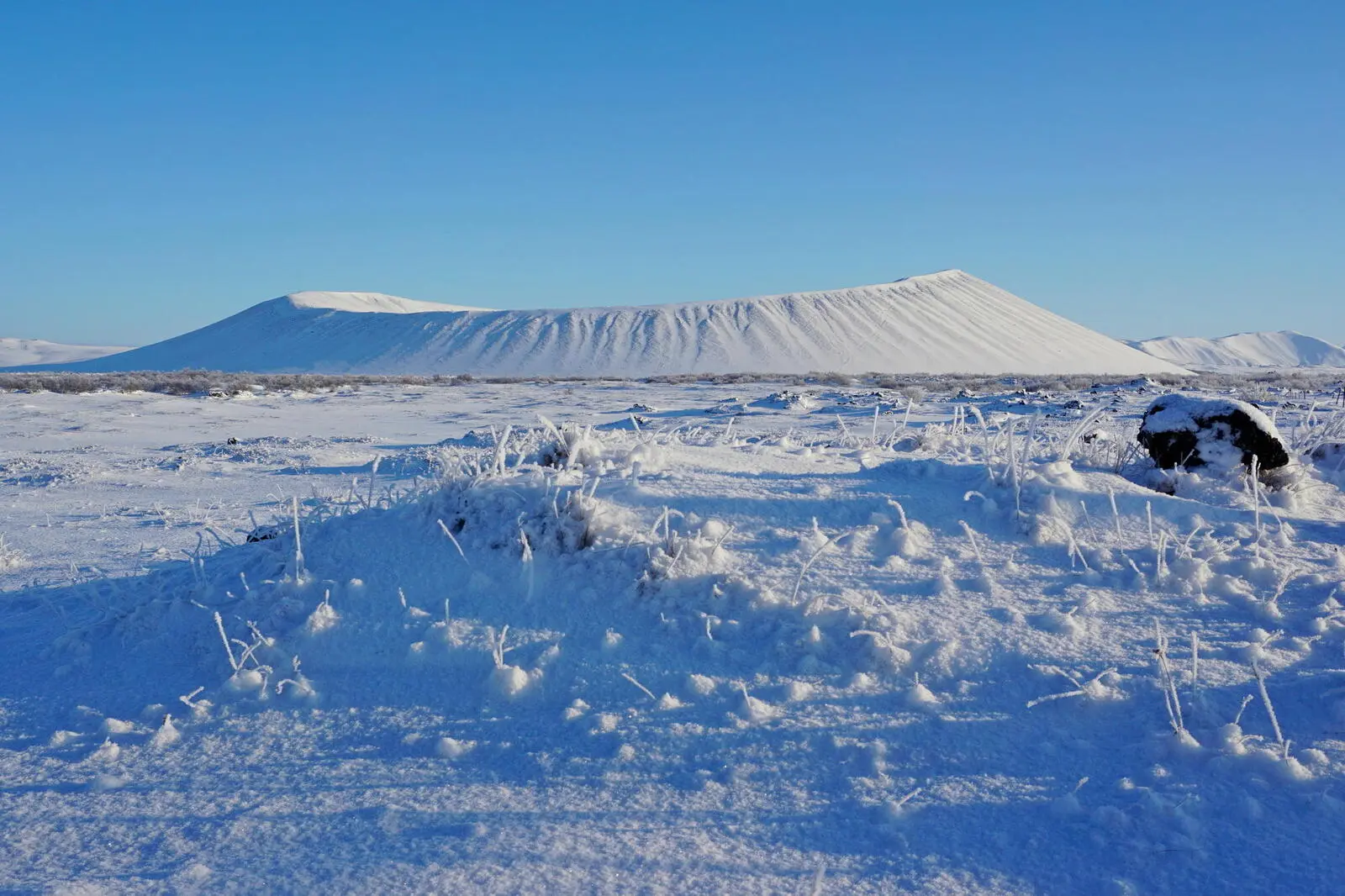Der Explosionskrater Hverfjall ist eine der Wanderoptionen auf dieser Reise.