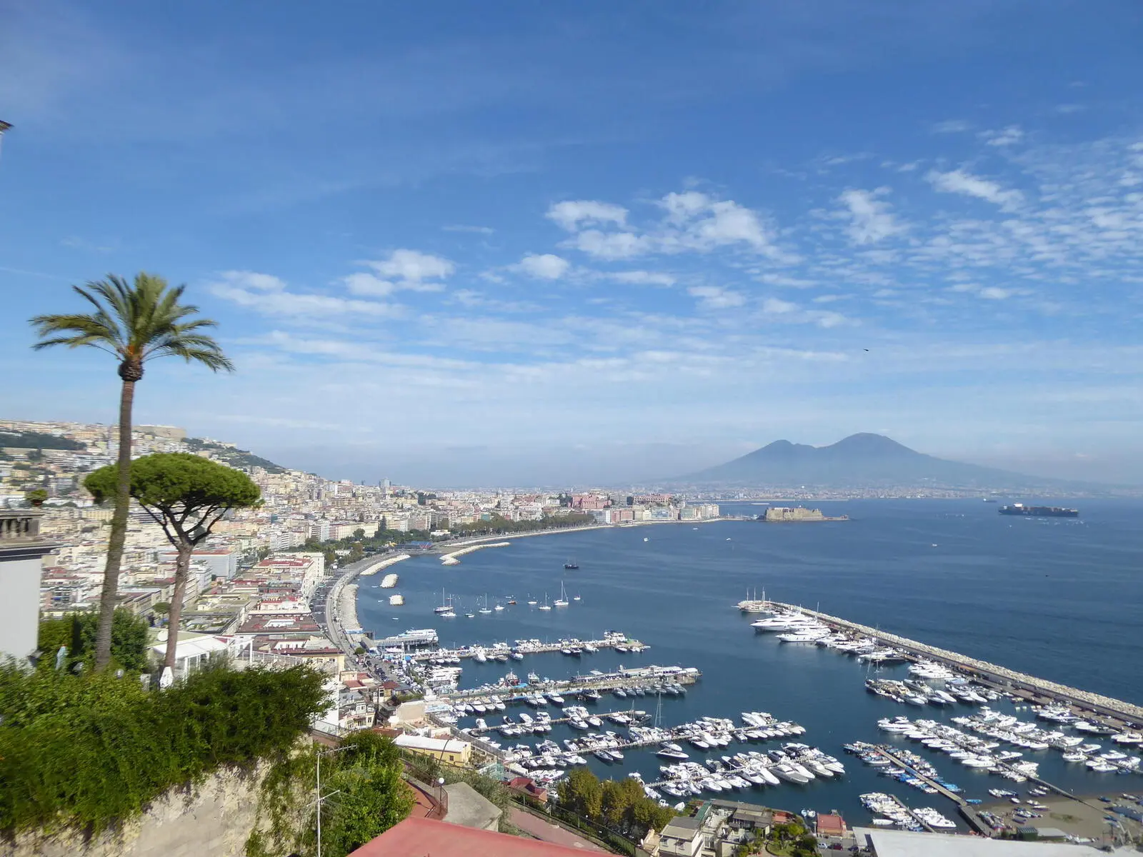 Ausblick vom Hotel in Neapel zum Abschluss Ihrer Reise