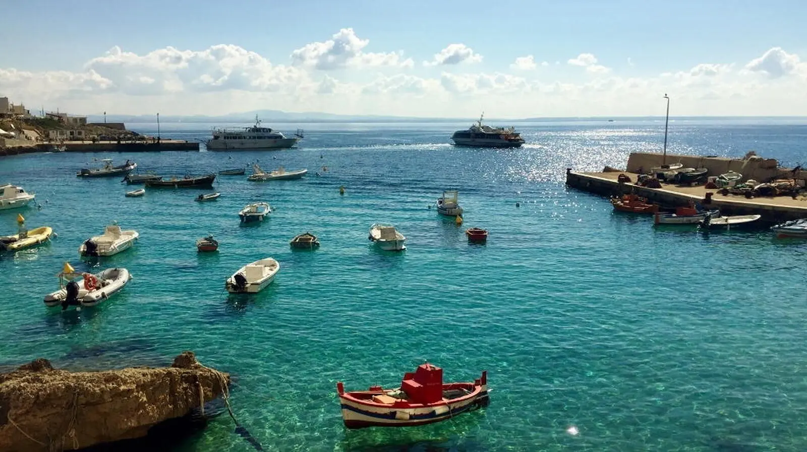 Der beschauliche Hafen von Levanzo lädt ein zum Entspannen