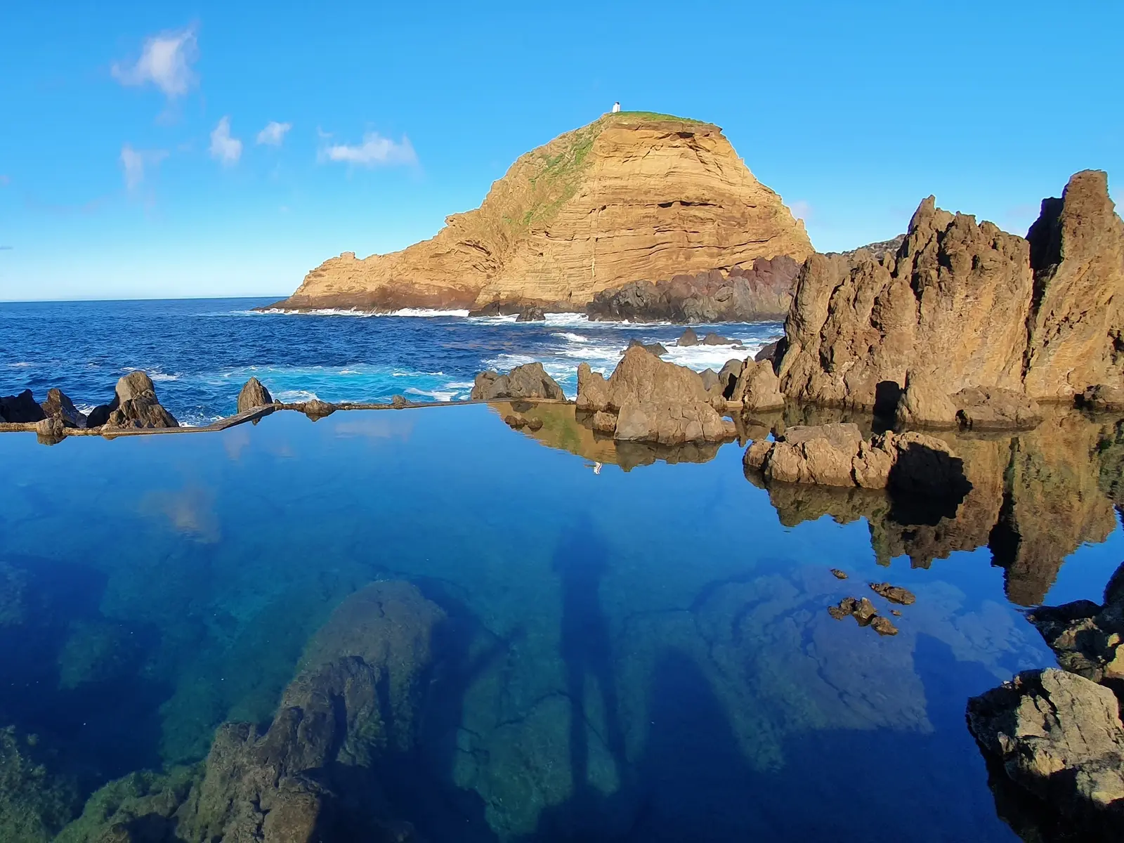 In Porto Moniz können Sie Baden und am freien Tag entspannen