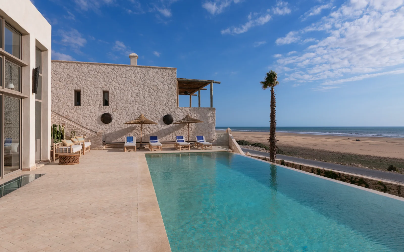 Mit einem Pool am Meer ist die Kasbah d'Eau ein schöner Ort zum genießen