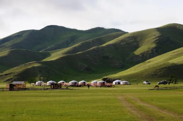 Sehnsuchtsziel Mongolei – Jurtencamps und endlose Landschaften erwarten Sie