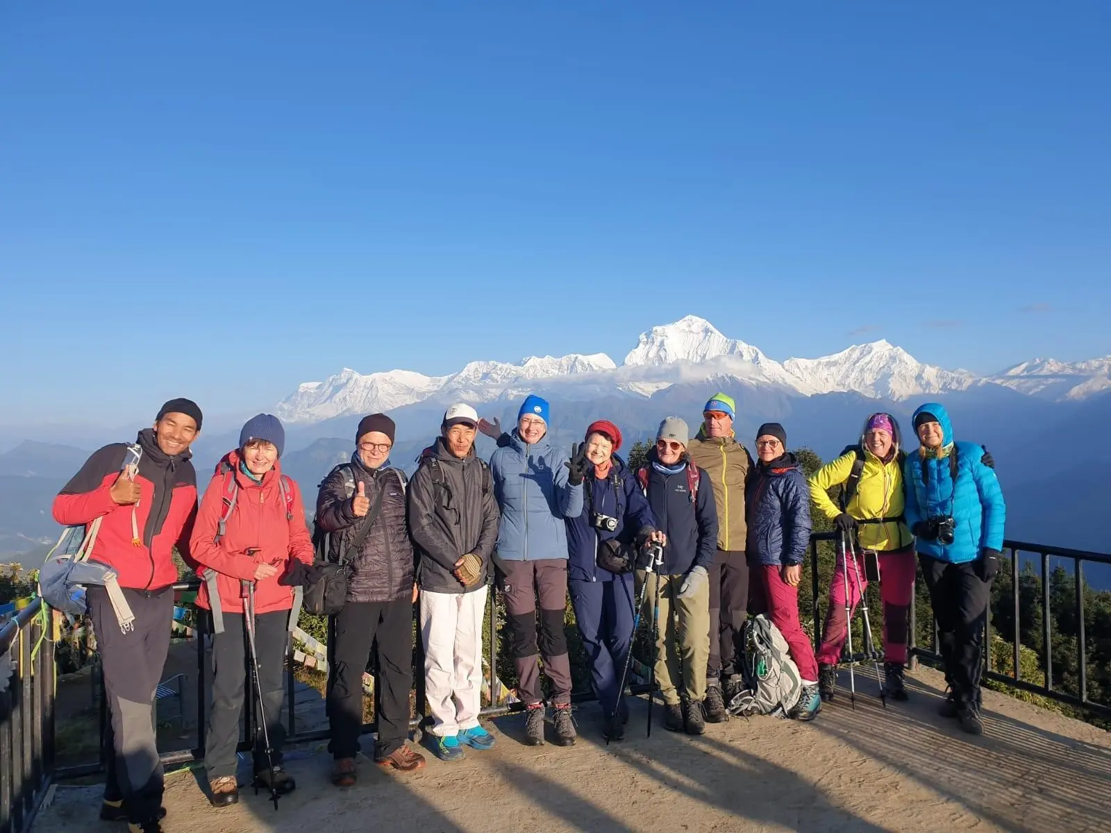 Unterwegs in kleiner Gruppe und bestens umsorgt vom nepalesischen Team