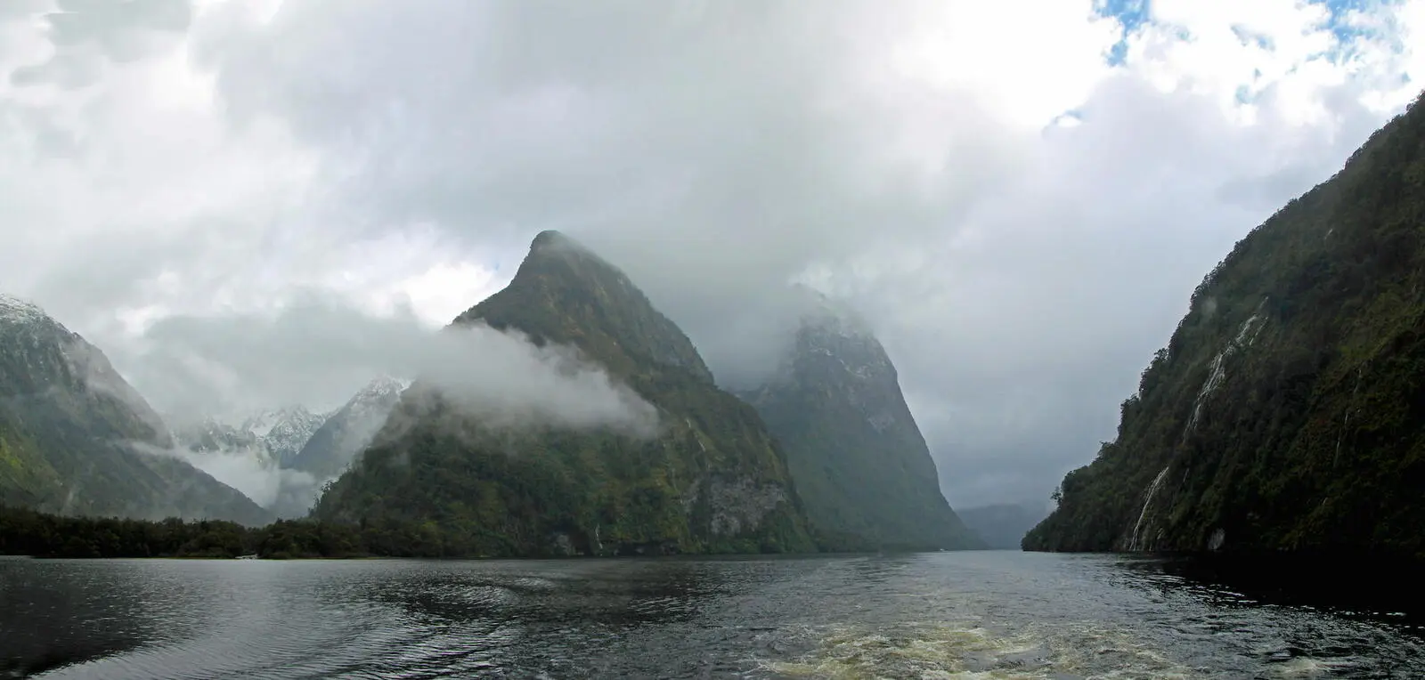 Das Fjordland gehört zu den regenreichsten Gebieten unserer Erde