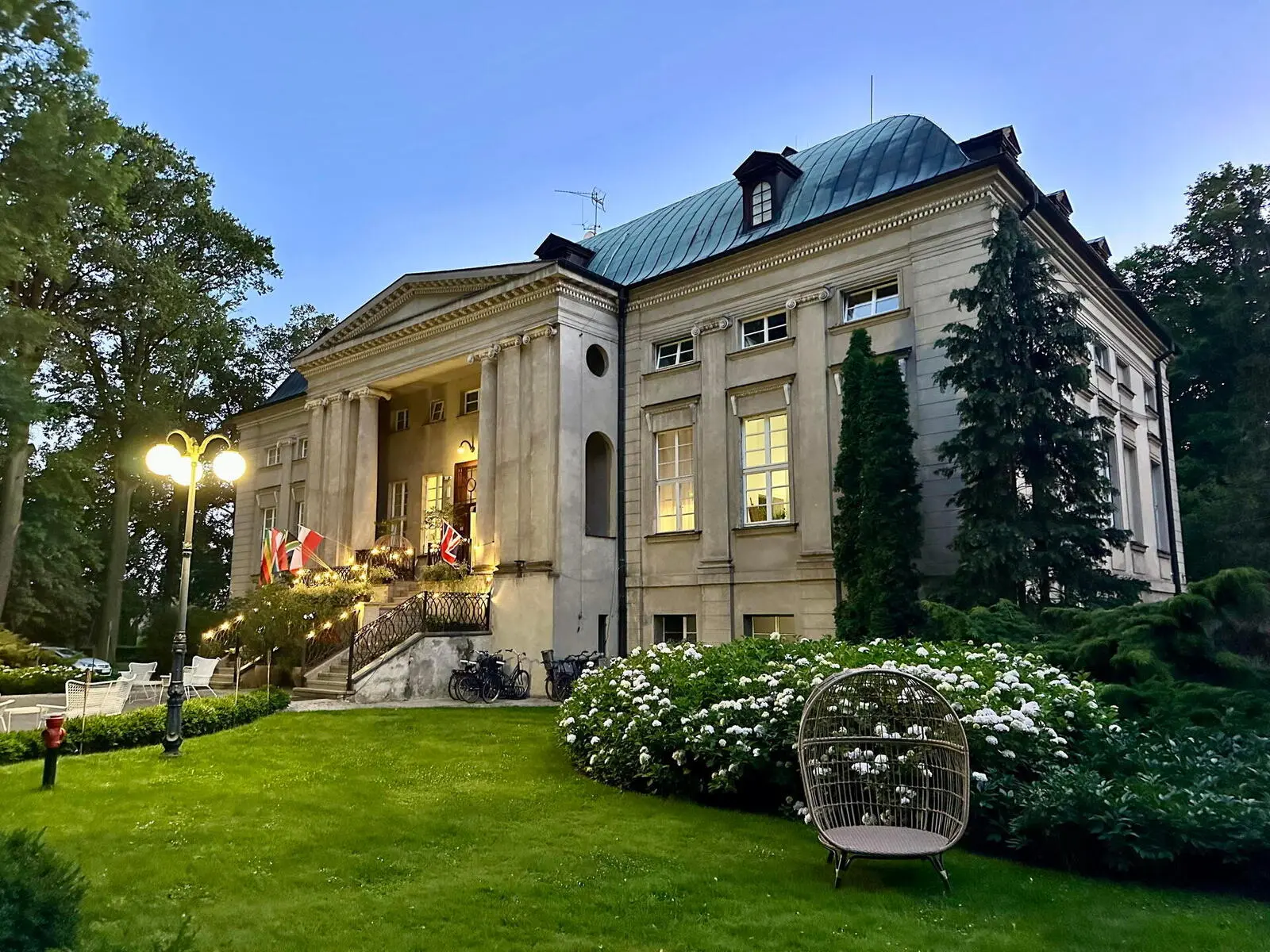 Das Palast-Hotel in Pakosław bietet Ihnen Unterkunft für zwei Nächte.