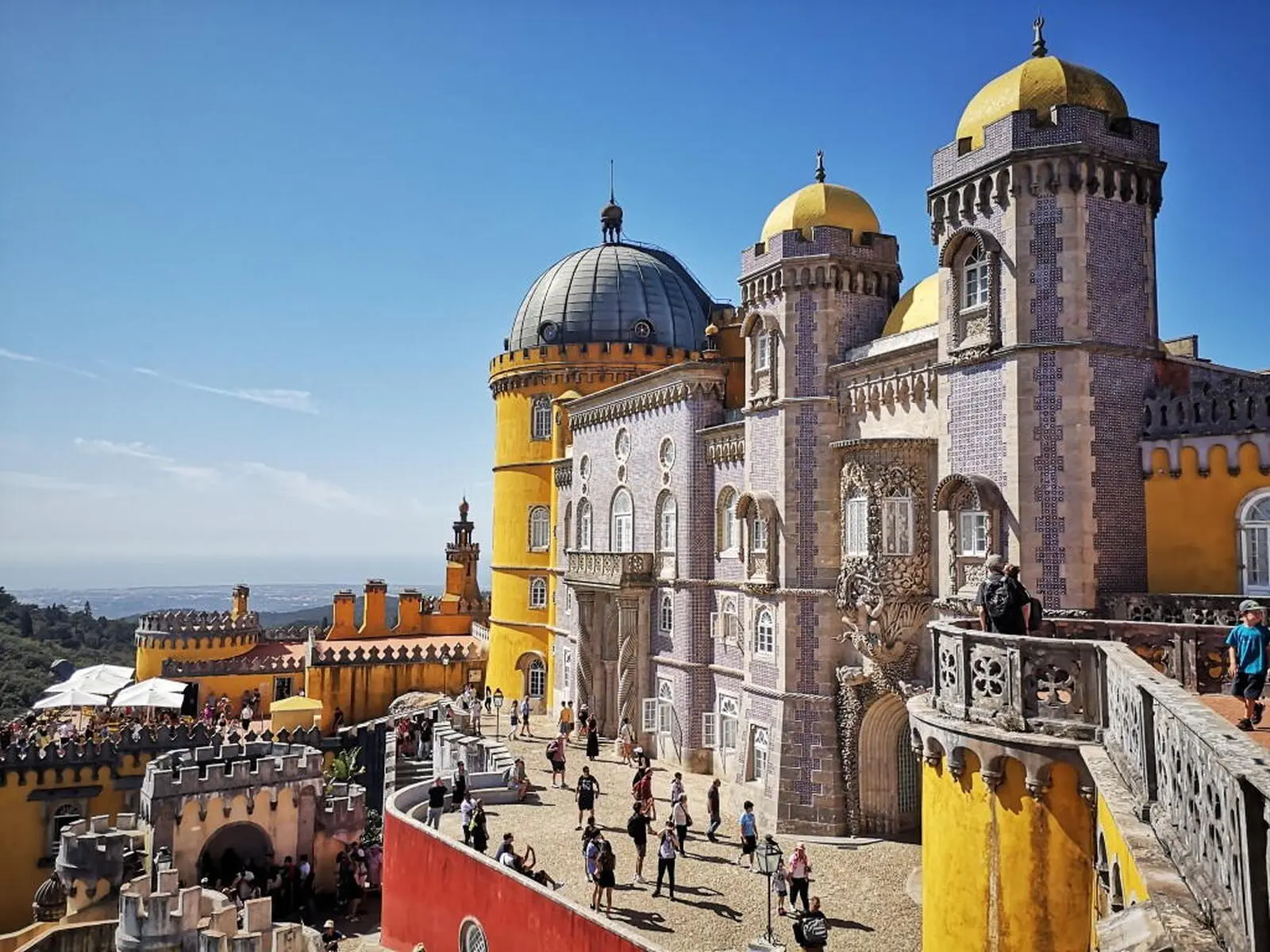 Ein Besuch des pittoresken Palácio da Pena von Sintra darf nicht fehlen
