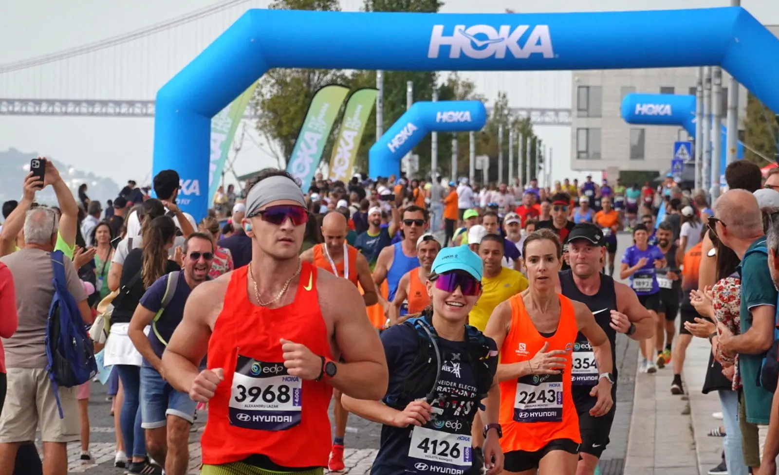 Kurz vor dem Zieleinlauf führt der Kurs nochmal durch Lissabons wundervolle Altstadt