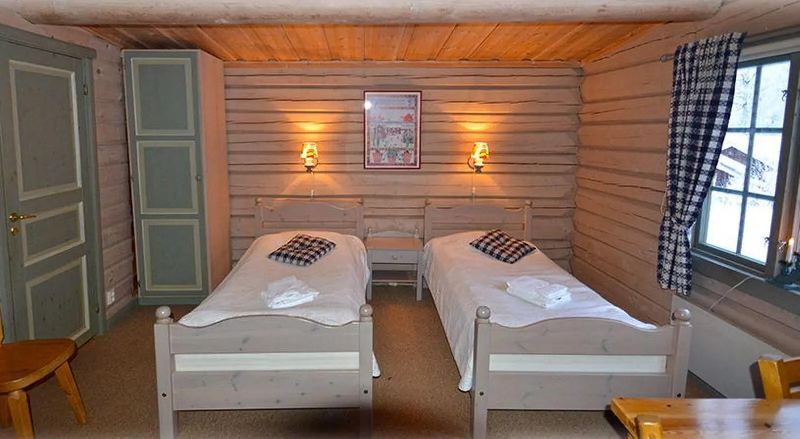 Alternativ bieten wir Ihnen auch die Übernachtung im gemütlichen 3 Sterne Hotel mit Halbpension, welches hoch über dem Siljansee gelegen ist
