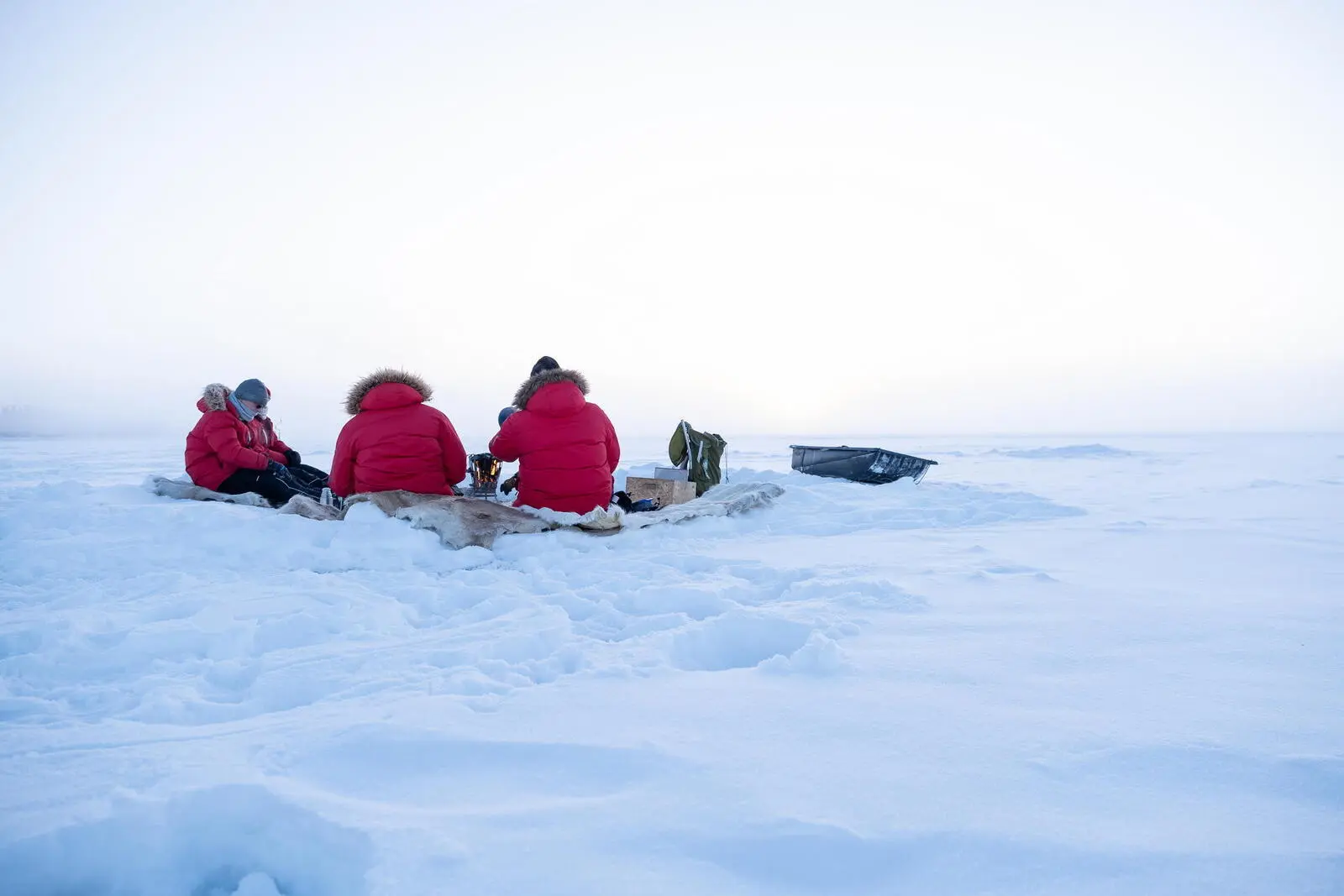 Eisfischen in Lappland: Eine besondere Art der Entschleunigung
