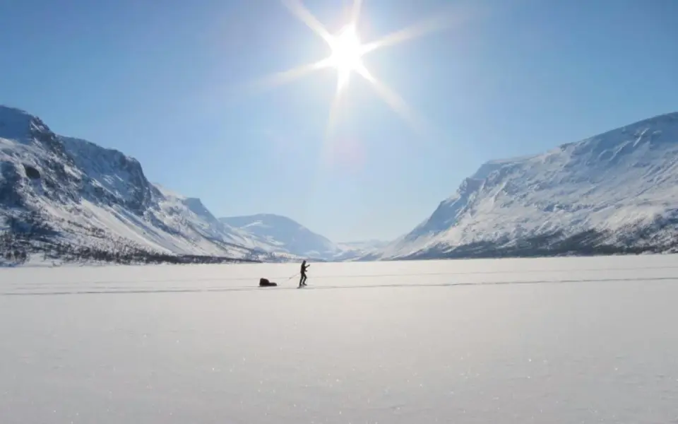 Mit Backcountryski durch den Padjelanta-Nationalpark