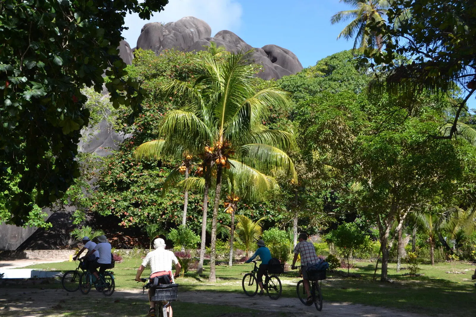 Die drittkleinste Insel wird mit dem Fahrrad erkundet
