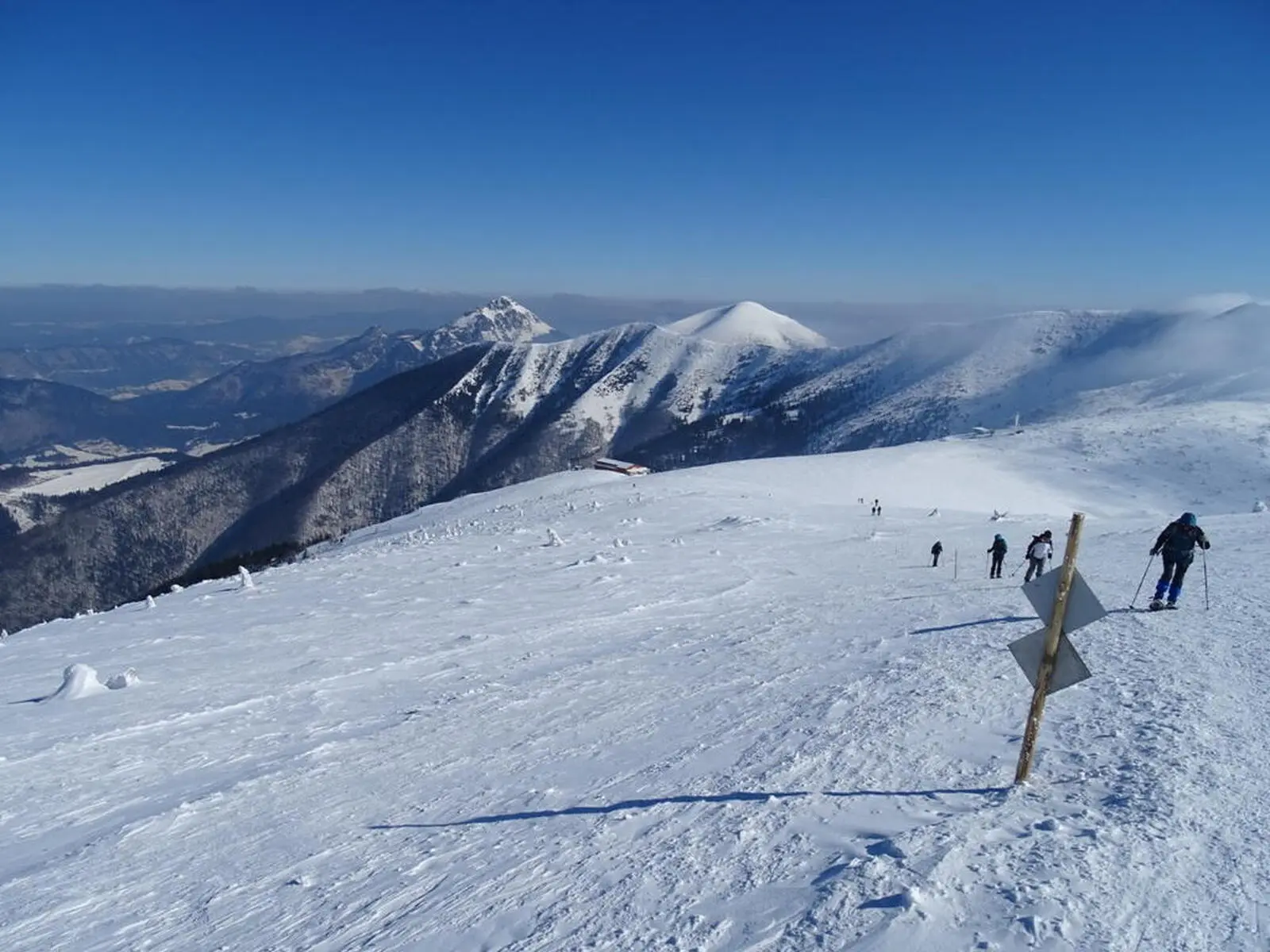 Bald ist der höchste Gipfel der Mala Fatra, der Velky Krivan, erreicht