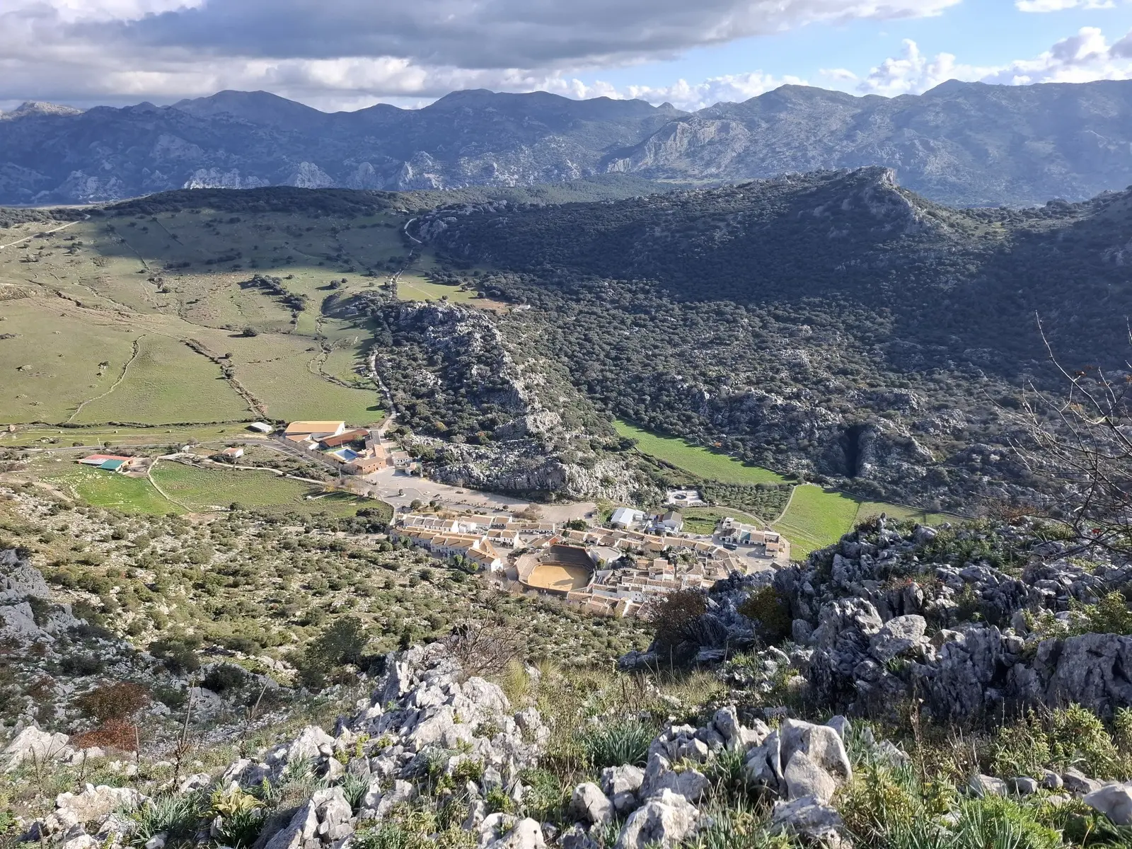 Schon am Abend des 1. Tages im Naturpark Grazalema mit 2 Übernachtungsorten