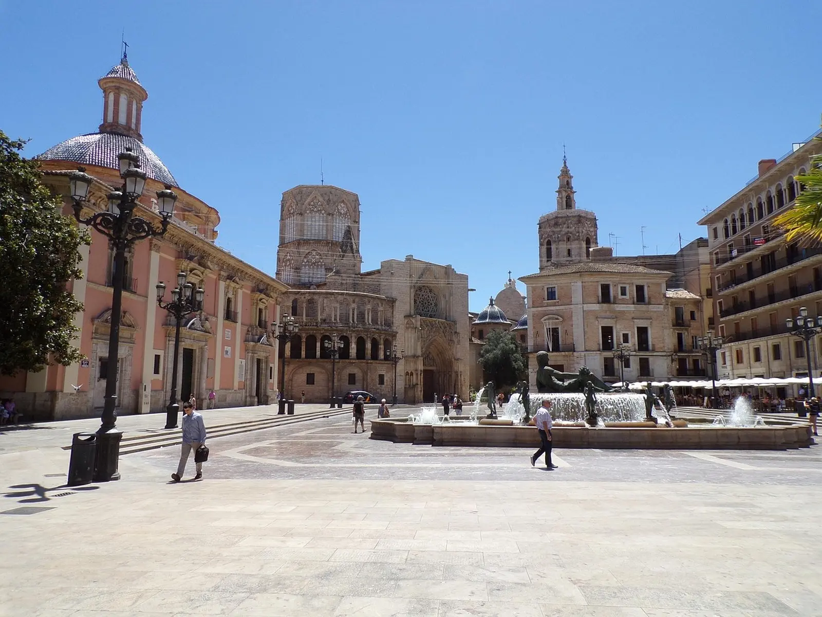 Plaza de la Reina