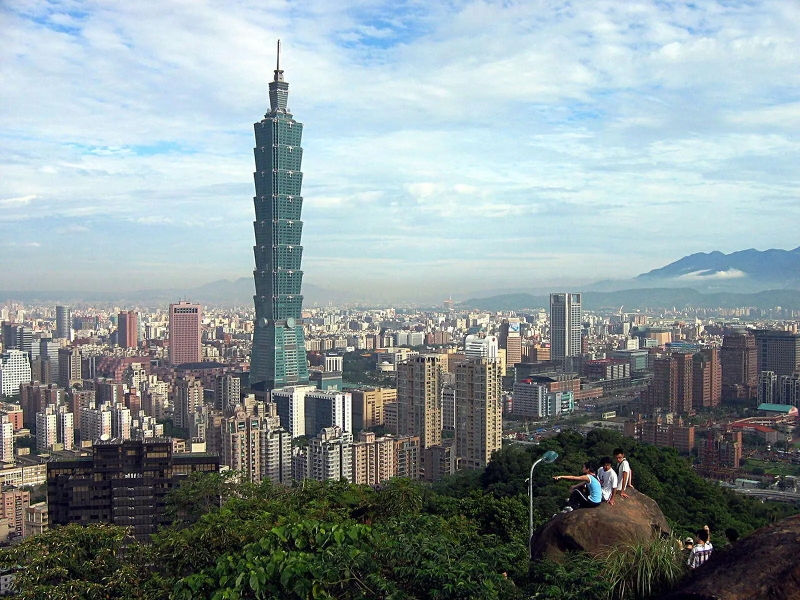 In Taipeh geht es hoch hinauf auf den 509 Meter hohen Taipeh 101.