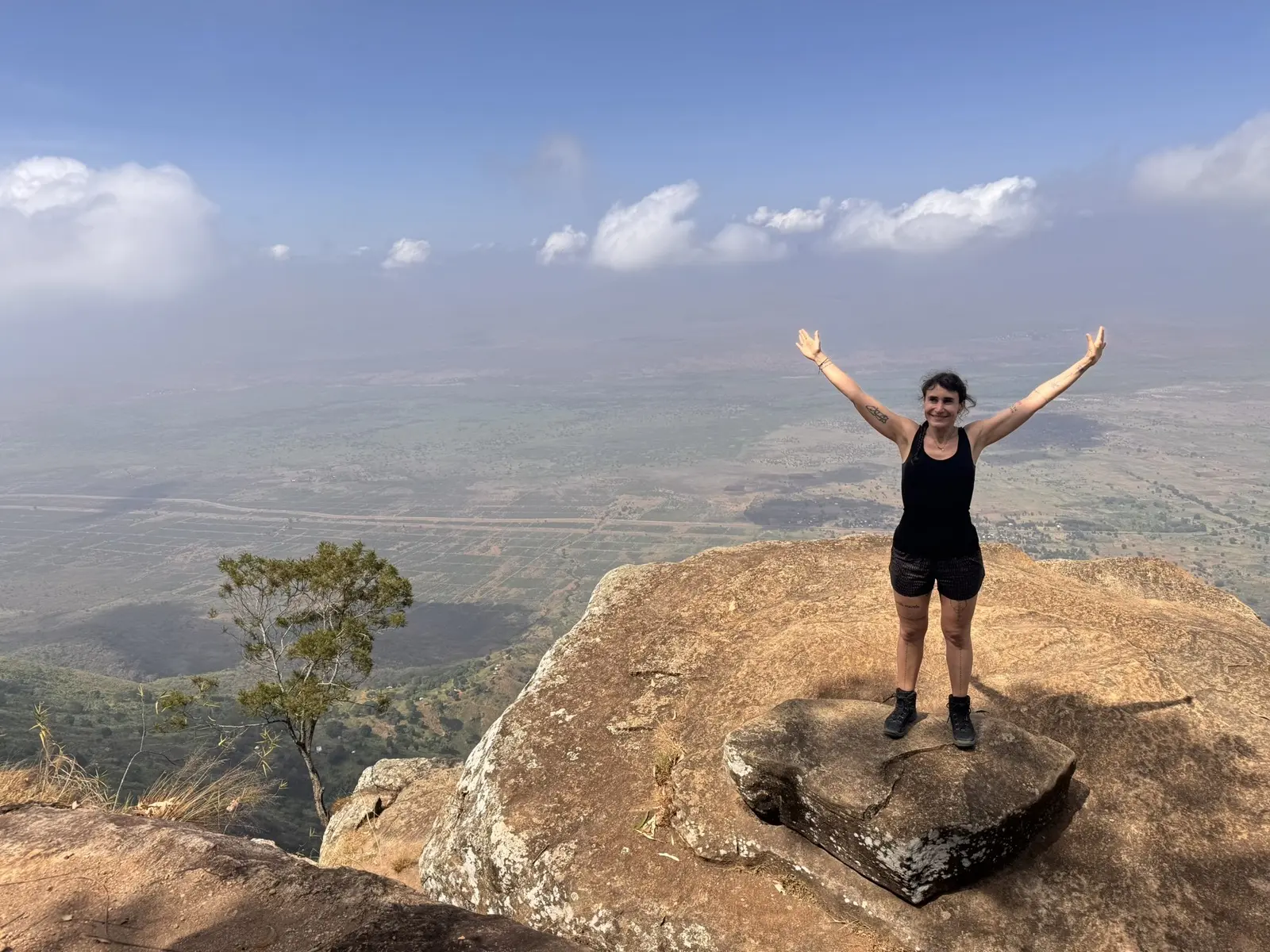 Schroffe Klippen der Usambara-Berge